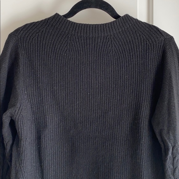 Banana Republic ⭐️2/$25⭐️ knit sweater - Picture 2 of 7